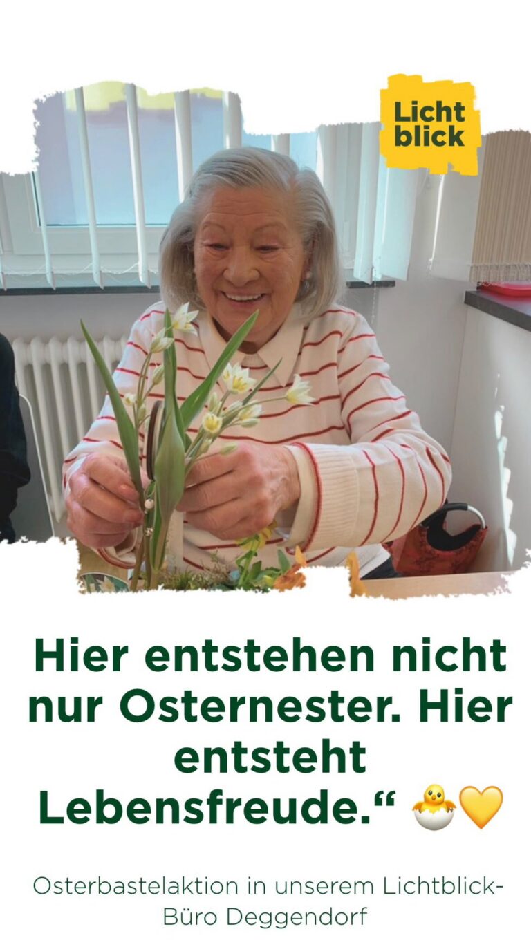 „Hier entstehen nicht nur Osternester. Hier entsteht pure Lebensfreude.“ 🐣💛

Am vergangenen Montag war unser Büro in Deggendorf voller Lachen, Farbe und ganz viel Herz.
22 Seniorinnen und Senioren haben gemeinsam gebastelt, gestaltet und einfach eine richtig gute Zeit miteinander verbracht.

Mit viel Liebe zum Detail sind kleine Kunstwerke entstanden. 🐇
Holzboxen wurden zu persönlichen Osternestern. Mit Spitze, Filz, Kordel und ganz viel Kreativität. Danach kamen Moos, Blümchen und Schoko-Osterhasen dazu. Jedes Nest ein echtes Unikat. 🌸🐰

Auch die Osterbecher konnten sich sehen lassen. Bunt gestaltet und natürlich direkt mit süßen Überraschungen gefüllt. 🍬

Was diesen Vormittag besonders gemacht hat, war nicht nur das Basteln.
Es waren die Gespräche, das gemeinsame Lachen und dieses Gefühl von „Wir gehören zusammen“. Genau das fehlt so vielen unserer Seniorinnen und Senioren im Alltag.

Zur Stärkung gab es Hackbraten mit Kartoffeln und Gemüse. Und danach selbstgebackene Osterlämmchen. Besser geht’s nicht. 🥔🍽️

Draußen strahlte die Sonne ☀️ und drinnen strahlten die Gesichter.
Und genau dafür machen wir das. 💛

Solche Tage bleiben. Und sie zeigen, wie viel ein paar gemeinsame Stunden verändern können.

#osterbasteln #lichtblickseniorenhilfe #gegenalterseinsamkeit